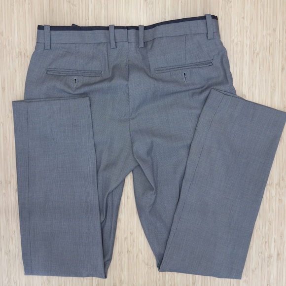 H&M - 2 piece Suit - size 42R - pants size 34R - Picture 10 of 11